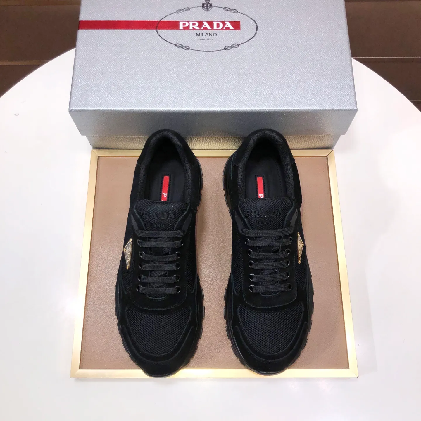 Men's shoes 💰580💰 [PRADA] Top-quality original items, new seasonal styles, high-quality original items, top-level imported calfskin and original imported glue, imported cowhide lining with original cowhide feet, original outsole! Quality guaranteed! Code 38-45 (45 customized)